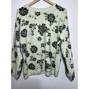 Skylar + Jade Sweater Women Medium Cream Gray Floral Knit Long Sleeve Sèzane